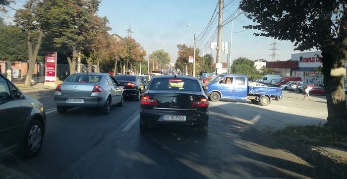 Coadă de maşini pe sensul de mers dinspre Bucium spre Municipiul Iaşi
