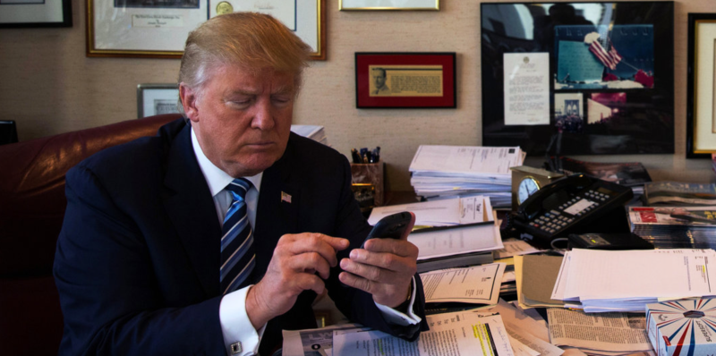 Un hacker i-a spart contul de Twitter al lui Donald Trump! Ce parolă avea președintele american