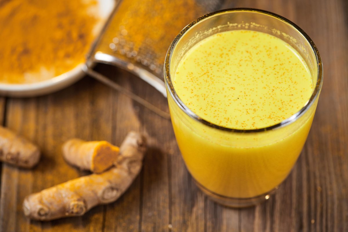 Detox: reteta laptelui auriu, bautura iernii