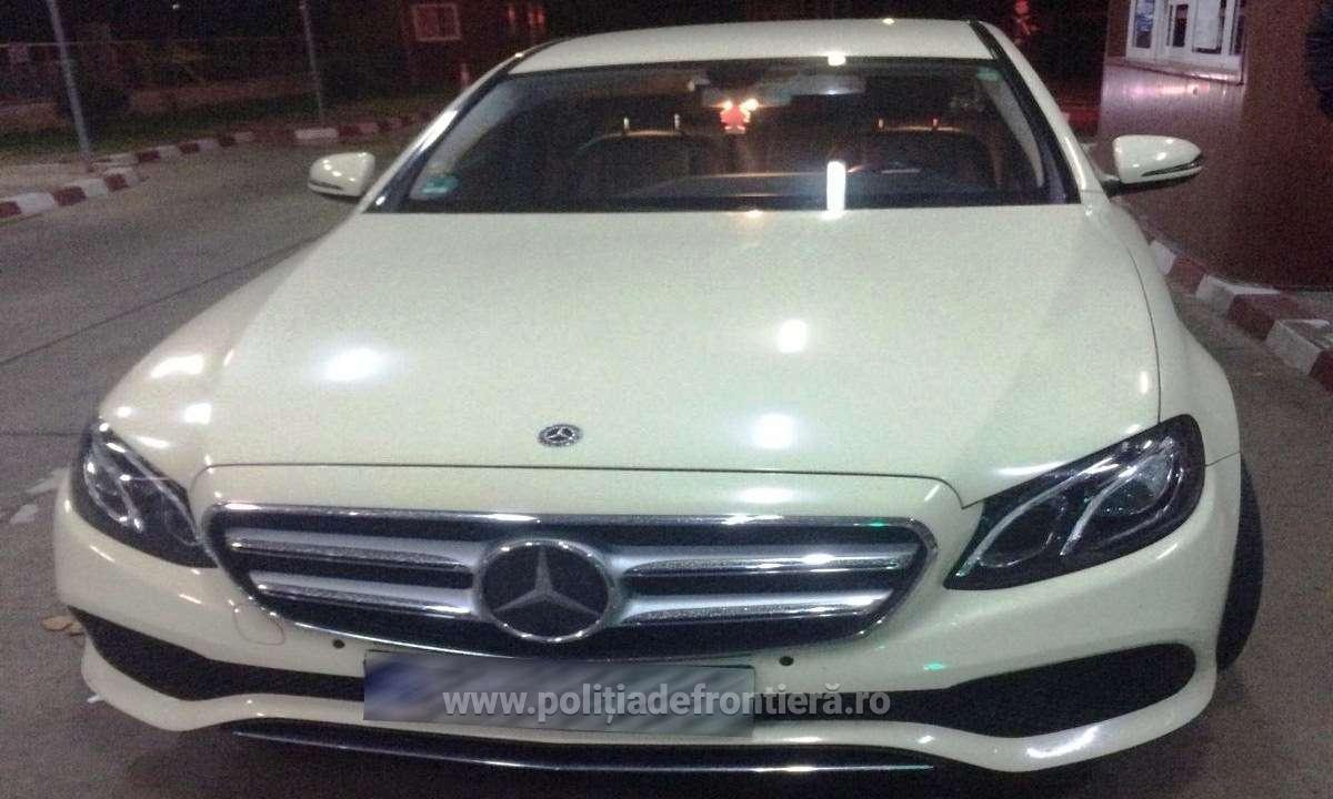 Autoturisme de lux Mercedes furate din Germania, confiscate de polițiștii de frontieră ieșeni