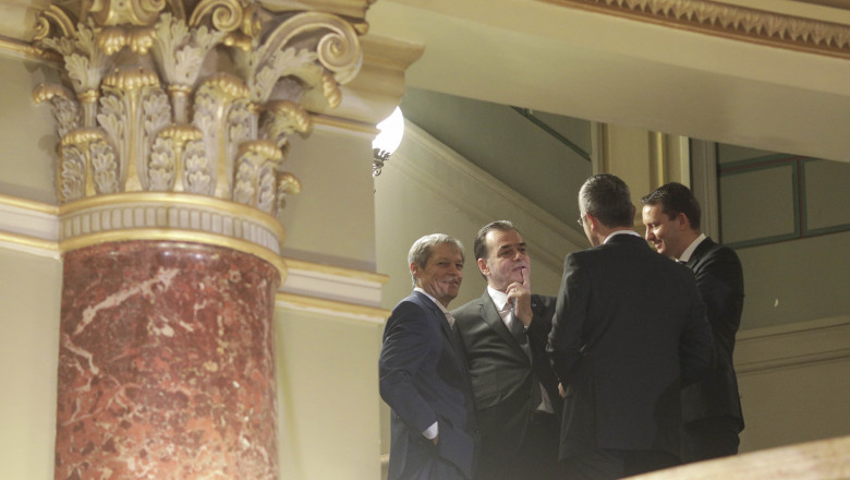 Negocieri dure între PNL, USR-PLUS și UDMR