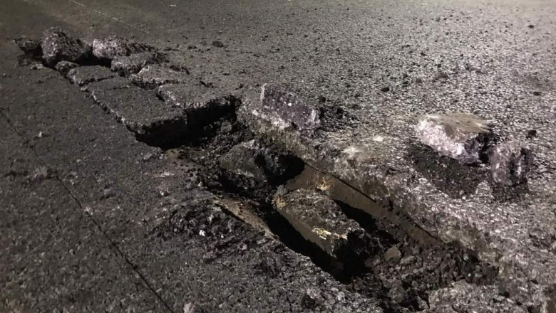 Probleme la „ciotul“ de autostradă din Moldova! Mai mulți șoferi și-au distrus mașinile – FOTO
