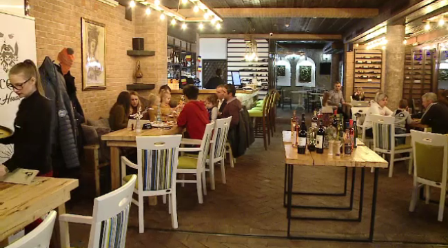 Restaurentele din Iași vor putea fi deschise. Curtea de Apel a Iași le-a dat dreptate antreprenorilor ieșeni
