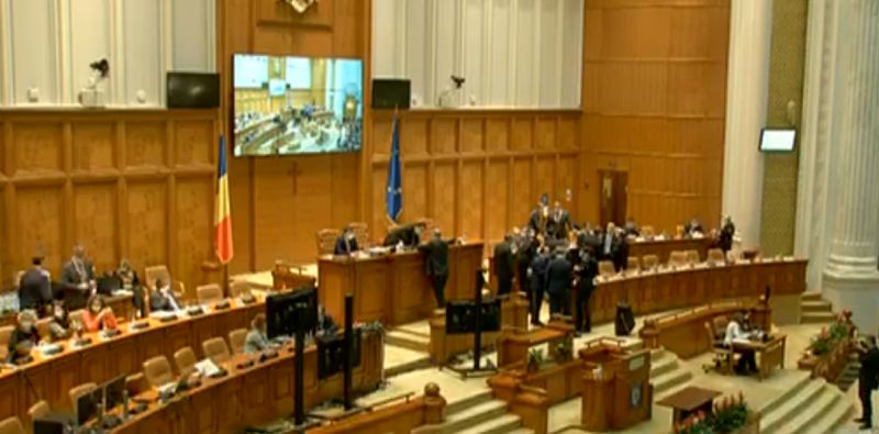 Camera Deputaților se pronunță asupra moțiunii simple împotriva ministrului Sănătății, Vlad Voiculescu – LIVE VIDEO / UPDATE