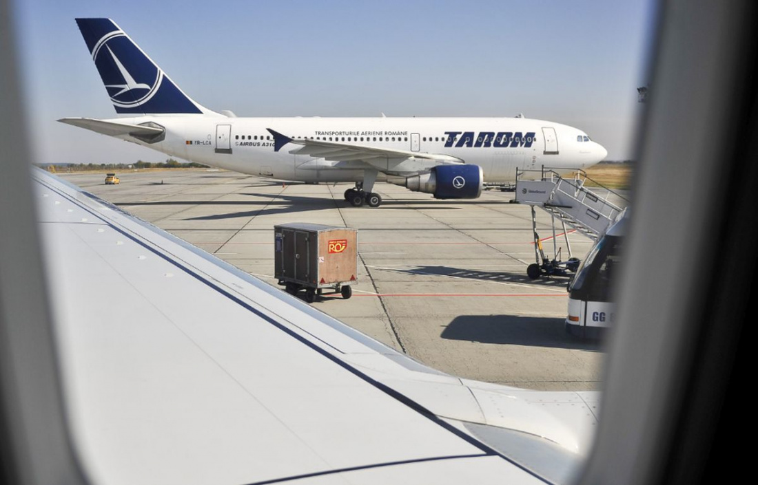 Incident aviatic pe Aeroportul Otopeni. O cursă Tarom a fost întoarsă din drum