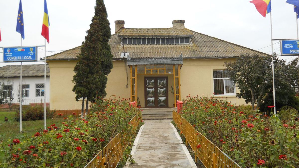 O firmă din Suceava va reabilita drumurile din județul Iași! Comuna Țigănași a primit fonduri importante de la Compania Națională de Investiții