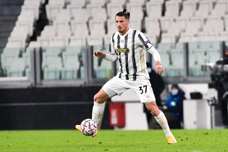 Radu Drăguşin, remarcat de Andrea Pirlo. Ce a spus antrenorul lui Juventus despre fundaşul român