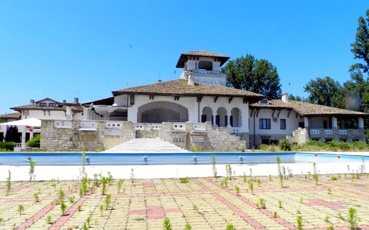 Cazinoul din Mamaia si Palatul Regal pot fi vândute! Au fost pierdute printr-o sentintă revoltătoare