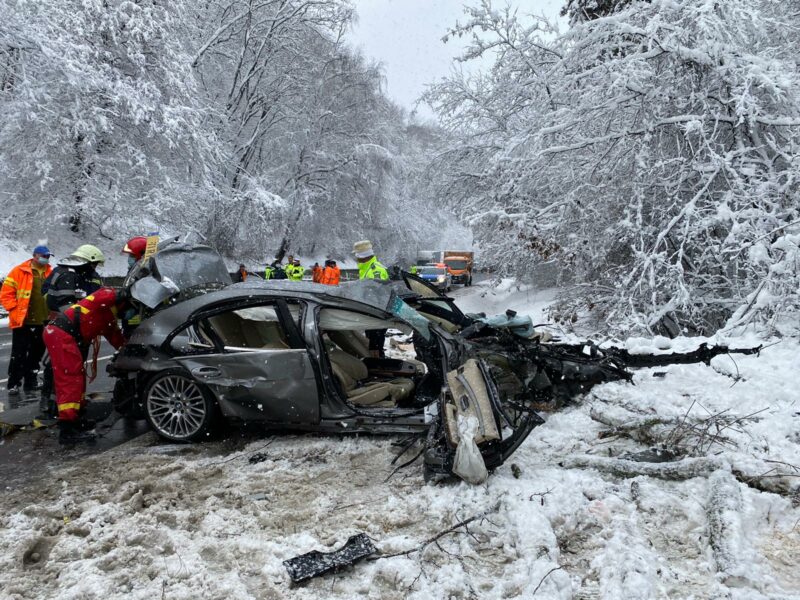 Mesaj sfâşietor al unei mame care şi-a pierdut soţul într-un grav accident de maşină: „Ce-i spun eu Anastasiei când îl va striga pe tati”