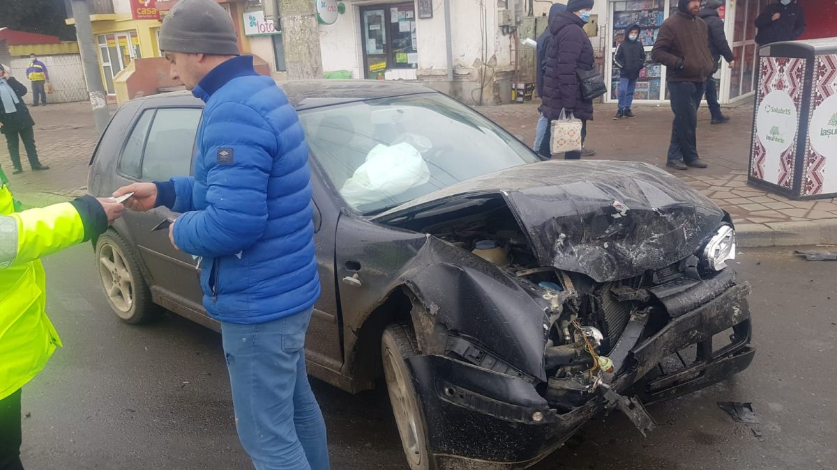 Accident rutier grav în Bularga. Două autoturisme au fost serios avariate – EXCLUSIV/ FOTO