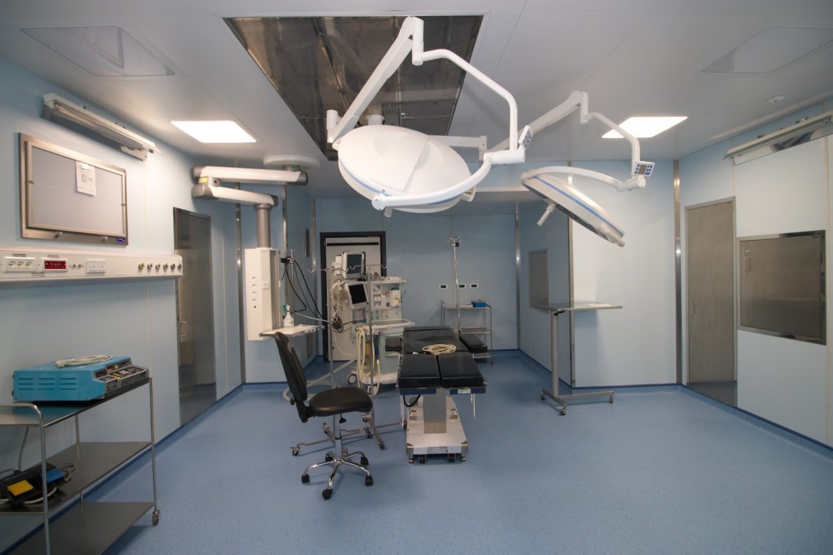 Bloc operator complet nou, realizat conform standardelor europene, la Spitalul Clinic „Dr. C. I. Parhon” din Iași