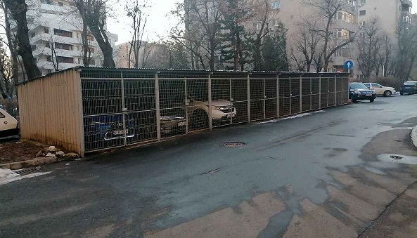 Garaje dărâmate în Sectorul 5. Lovitură grea pentru locuitorii acestui sector