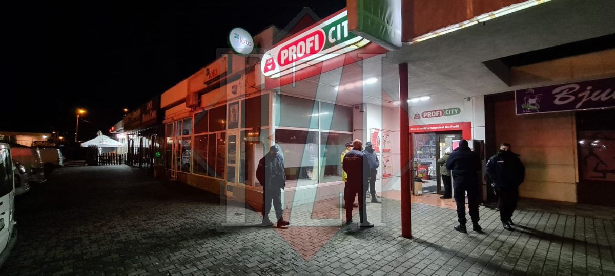 S-a dat alarma la Profi în Podul de Piatră! Mai multe echipaje de pompieri au intervenit în forță (Exclusiv/ Foto)