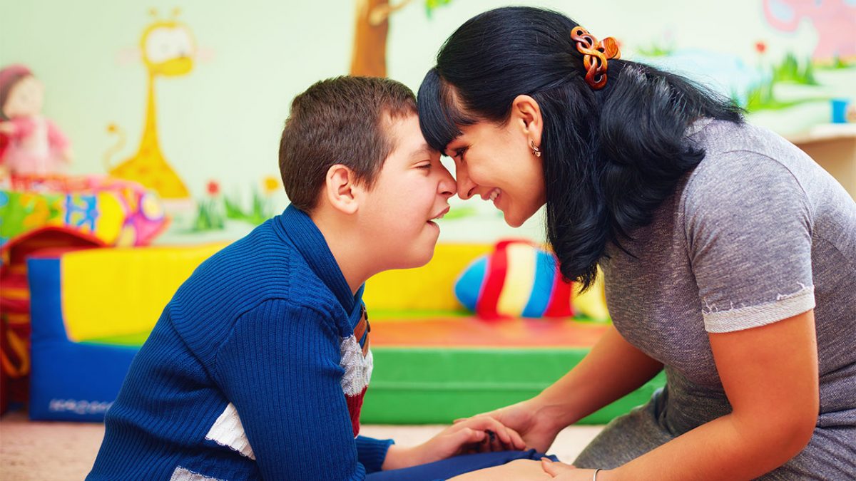 Mamele copiilor cu autism au niveluri semnificativ diferite de metaboliți