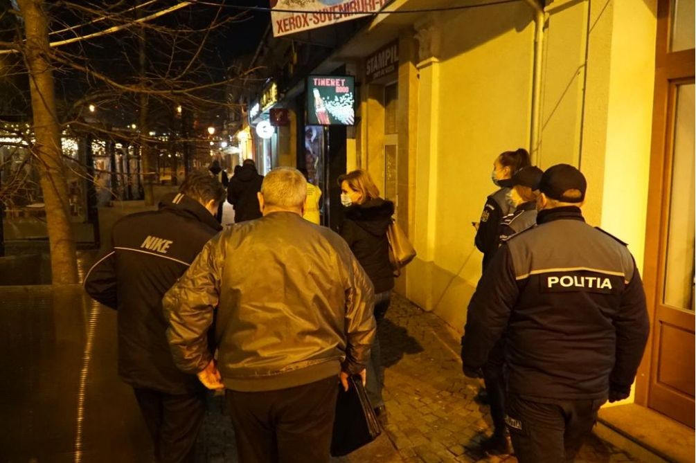 Terasele, cafenelele și restaurantele au fost verificate la sânge de oamenii legii