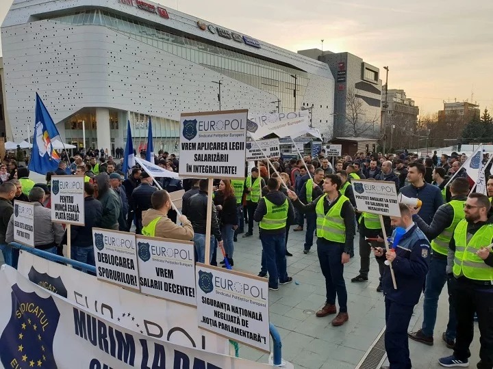 Protest al polițiștilor împotriva Guvernului Florin Cîțu: „Suntem prizonierii incompetenței!”