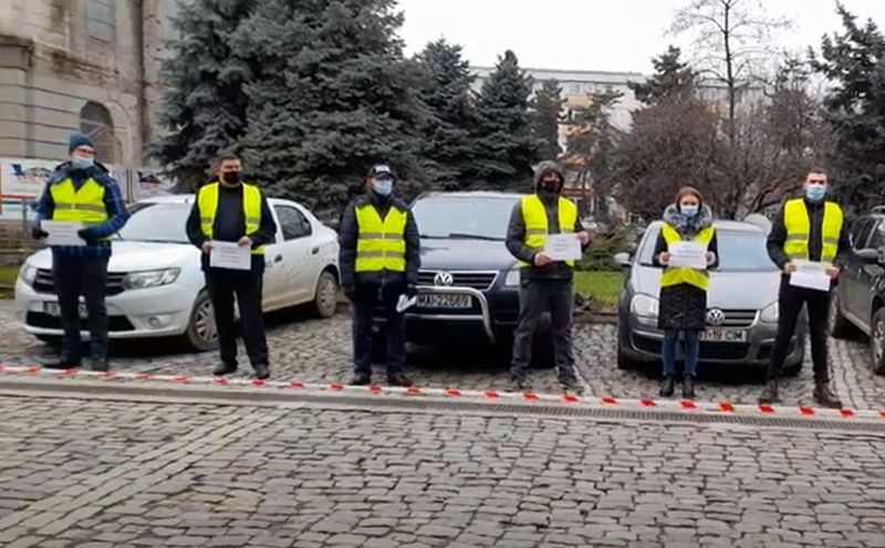 Decizie dură luată de poliţiştii nemulţumiţi de îngheţarea salariilor: „Vor refuza să mai verifice persoanele izolate / carantinate la domiciliu“