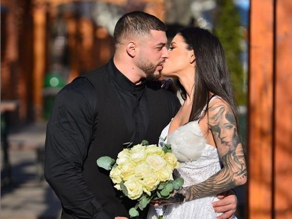 Încă o mămică în showbiz-ul din România! Roxana Vancea a făcut anunțul