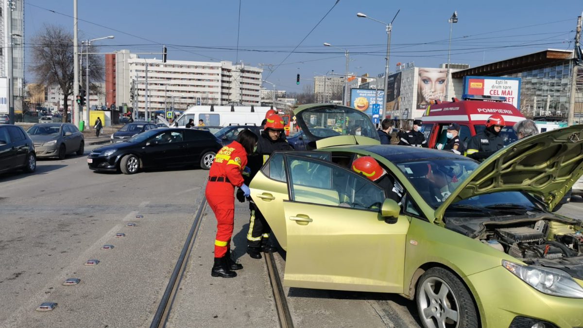 Accident rutier în Tudor Vladimirescu – FOTO/VIDEO