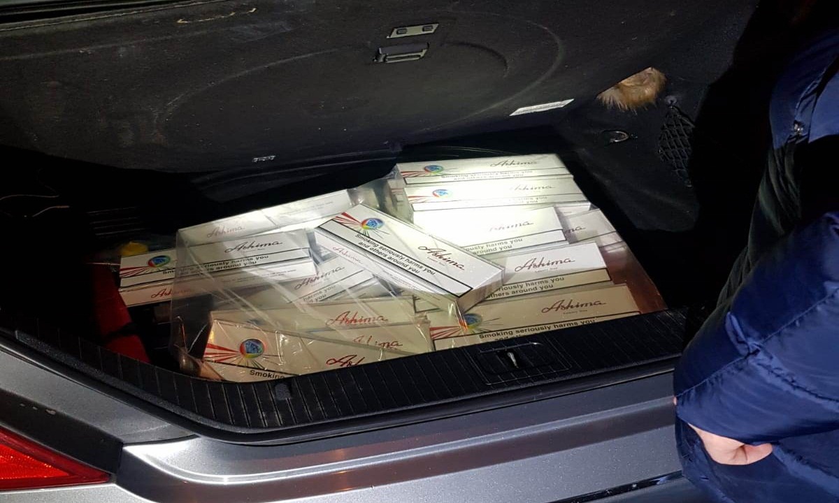 Bunuri de peste 97.000 de lei, confiscate de poliţiştii de frontieră