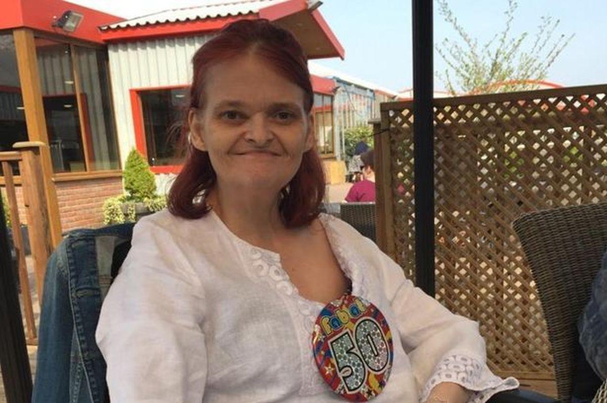O femeie a supravieţuit cu cancer osos în faza terminală timp de 21 de ani, deşi medicii îi mai dăduseră maxim 6 luni de viaţă