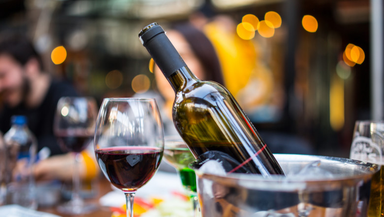 Tânăr în vârstă de 18 ani în comă profundă după ce a consumat mai multe cantităţi de alcool, vrând să se sinucidă din cauza unei decepţii din dragoste EXCLUSIV