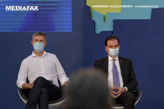 Probleme în paradis! Trei scandaluri intre PNL și USR în doar o săptămână