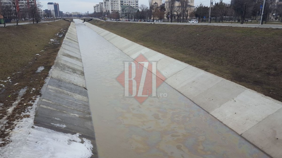 Albia râului Bahlui din municipiul Iași va deveni loc de promenadă. Cum arată proiectul de 12,1 milioane de euro pe hârtie? Totul se va lega de pasajele supraterane din Podu Roș – NOI SCHIȚE