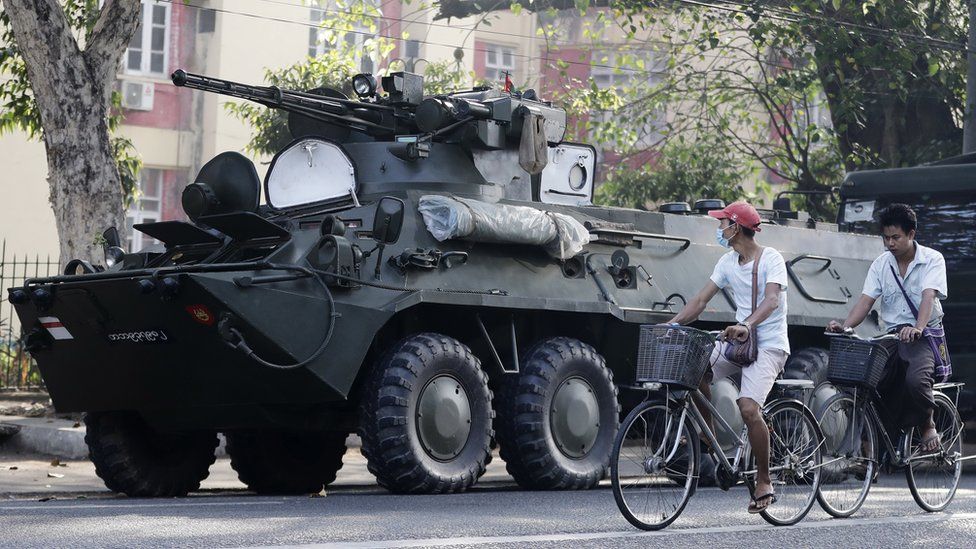 Armata a ieşit pe străzile din Myanmar de teama unor revolte ale populaţiei