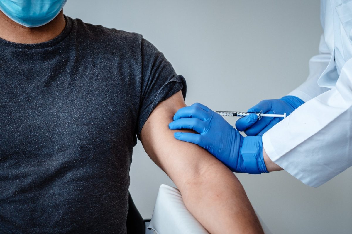 Vaccinul rusesc Sputnik împotriva COVID-19 are o eficiență de 91,6%: studiu