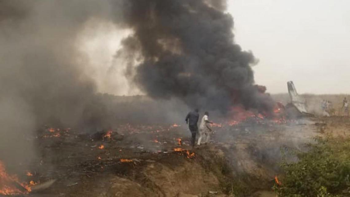 Tragedie aviatica. Un avion militar s-a prăbușit. Toate persoanele aflate la bord au murit