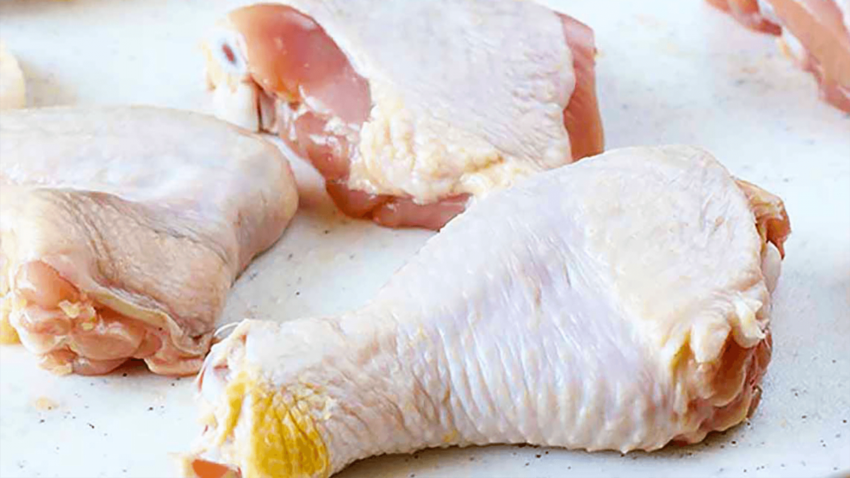 Iată de ce nu ar trebui să mănânci carne de pui în fiecare zi!