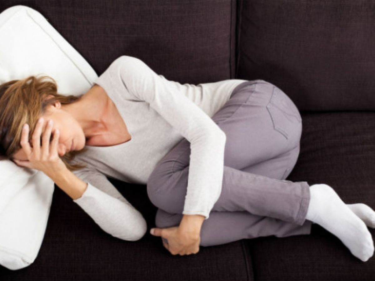 Roșu deschis, roșu închis, maro închis: de ce se schimbă culoarea sângelui menstrual?