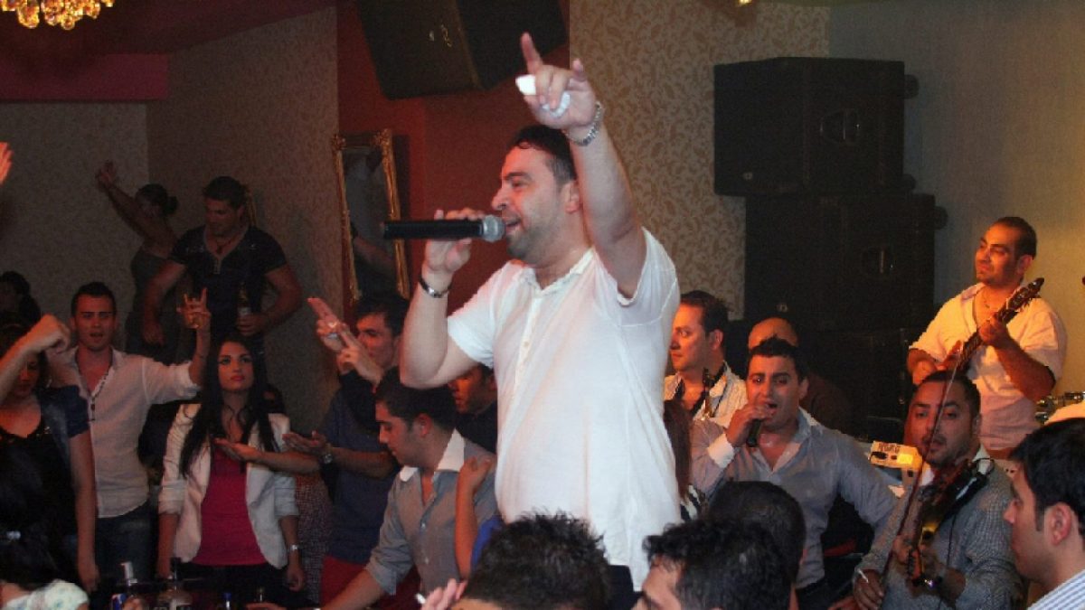 Florin Salam şi-a investit banii câştigaţi la petreceri. Iată cine se ocupă de afacerile sale