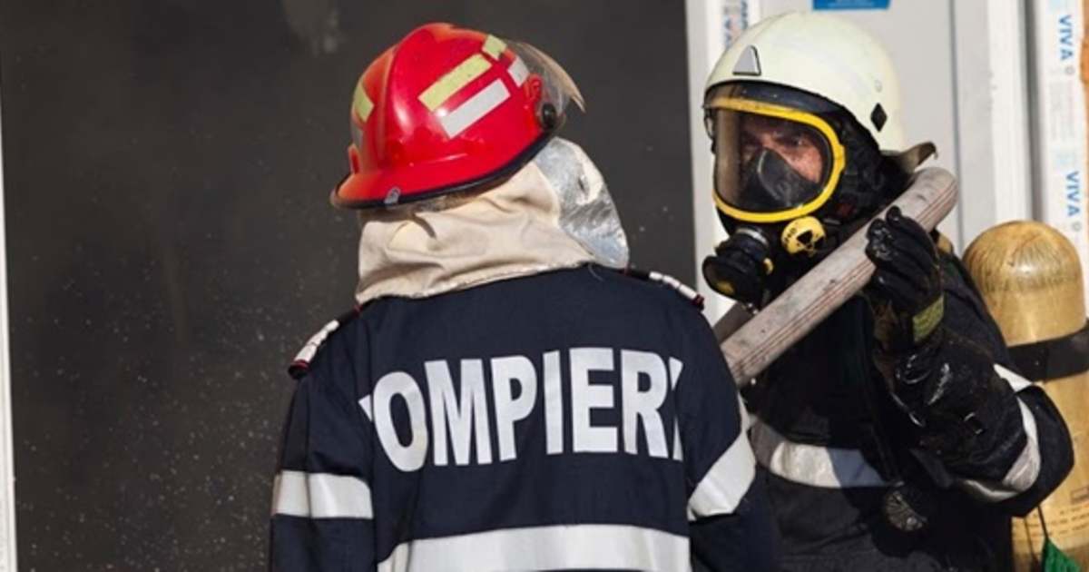 Explozie într-o clădire din Timișoara! Un bărbat a fost prins sub dărâmături