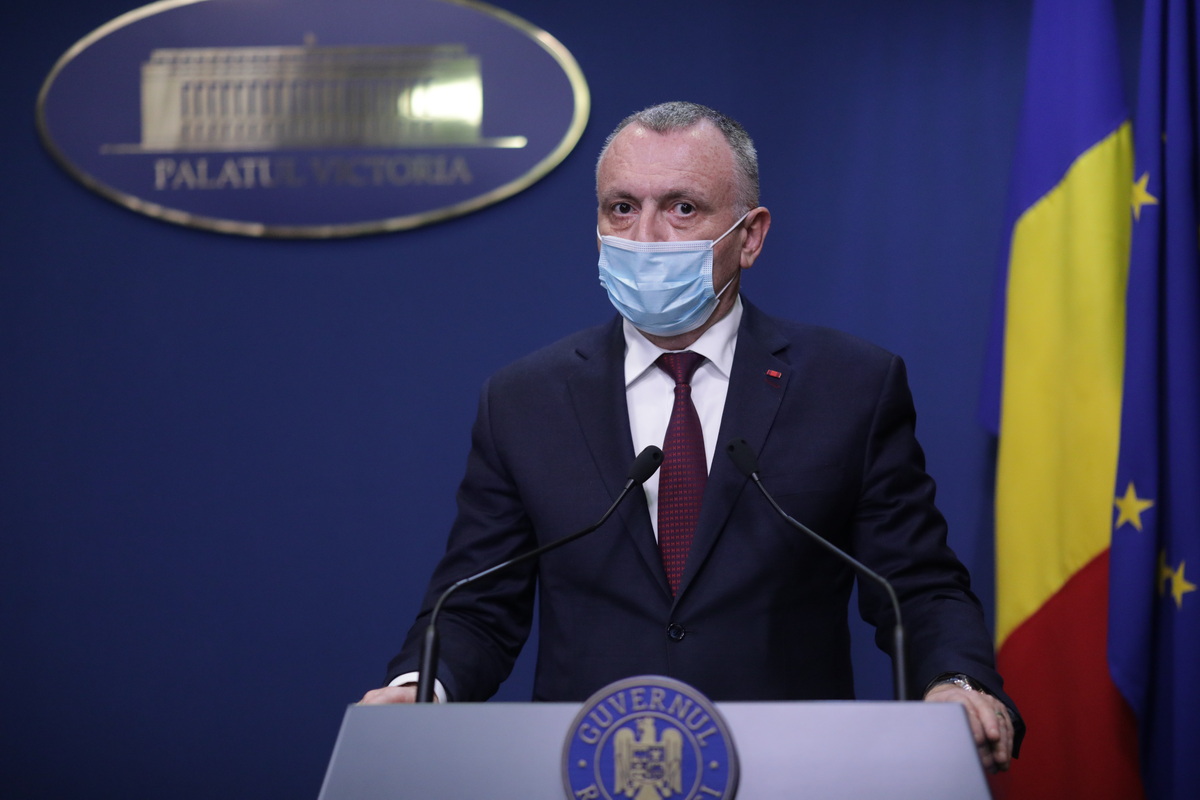 Sorin Cîmpeanu, despre presiunea din partea valului trei al pandemiei: „Școlile se închid ultimele”