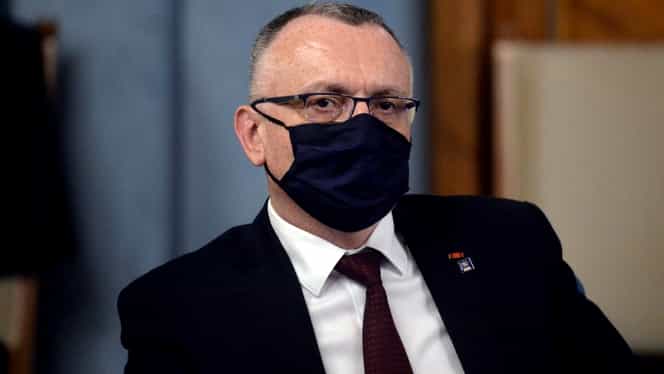 Sorin Cîmpeanu: „Un numar de 4.965 de angajati din invatamant au fost vaccinati azi in centrele dedicate”