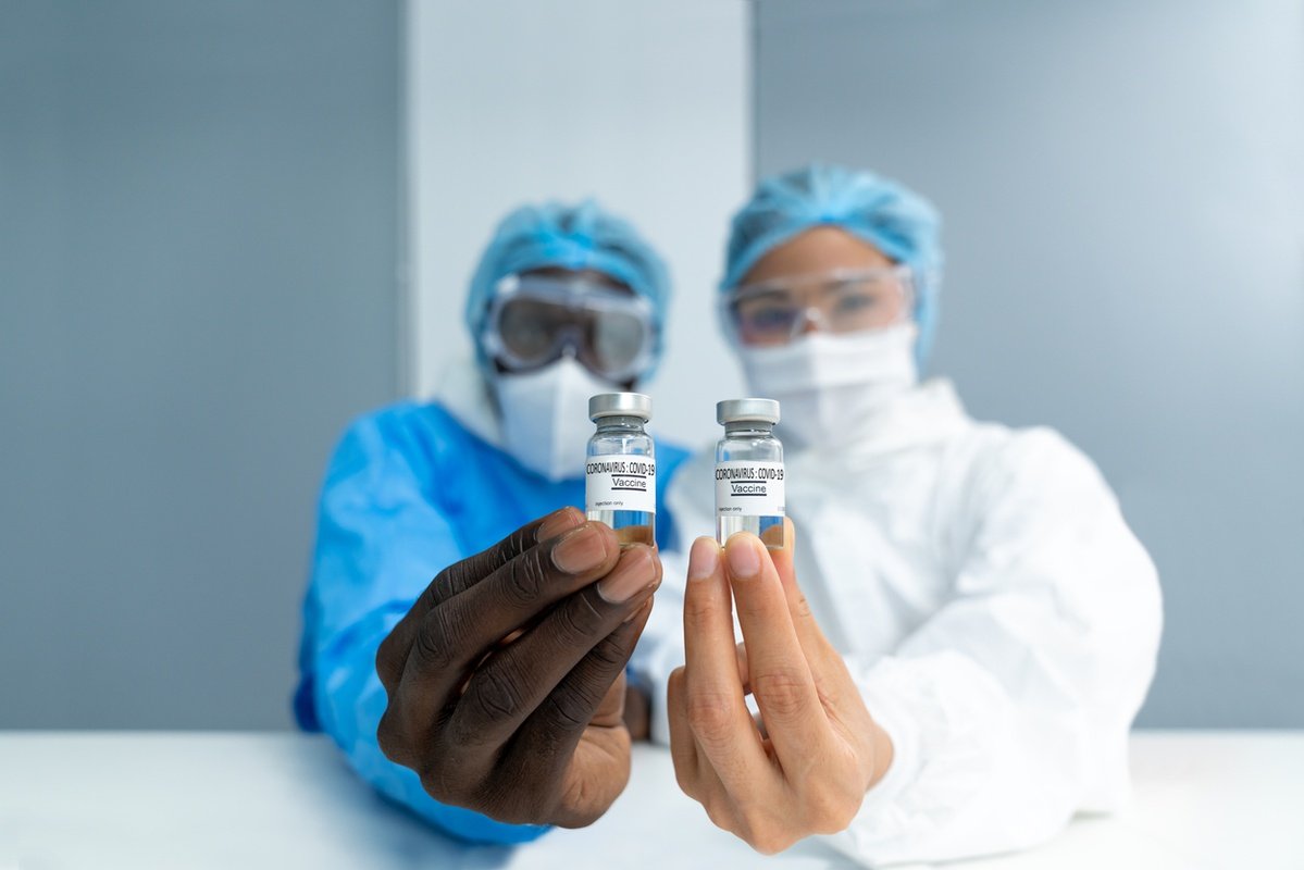 Medicii au încurcat vaccinurile la rapel! În loc să administreze vaccinul de la Pfizer, l-au folosit pe cel de la Moderna
