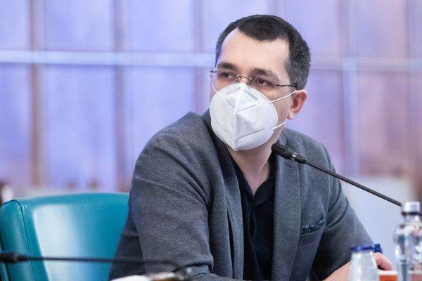 Ce face Vlad Voiculescu atunci când se plictiseşte? Fostul ministru vrea să ” trântească” bugetul Bucureștiului pentru a dovedi că incă mai are putere