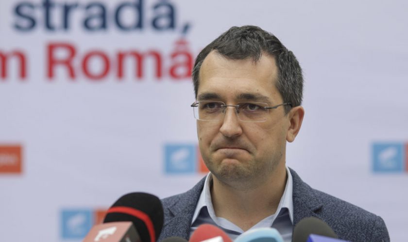 Campanie de strângere de fonduri pentru Vlad Voiculescu! Ministrul Sănătății nu a câștigat niciun leu în 2020! Din ce a trăit?