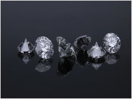 6 Reguli de îngrijire a diamantelor