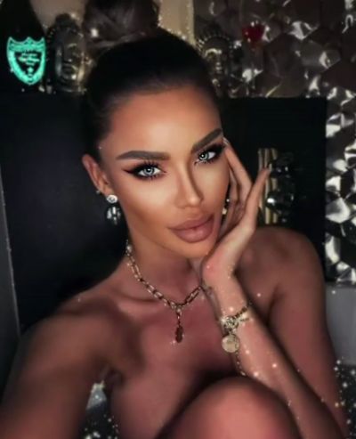 Bianca Drăgușanu, sexy și fierbinte: Selfie din cadă!
