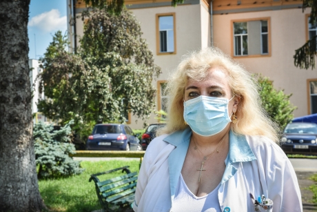 Fostul manager al Spitalului Judeţean Sibiu, dr. Liliana Coldea susţine că a fost certată de Raluca Turcan pentru că nu aduce laude Guvernului