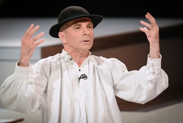 Grigore Leşe: „Când spuneai muzică lăutărească, spuneai Cornelia Catanga. Nimeni nu s-a ocupat serios de frământările ei”
