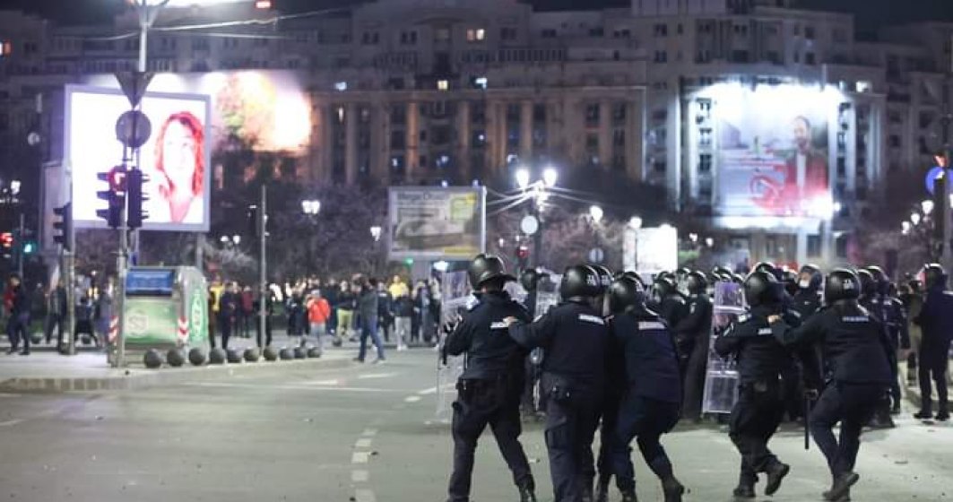 Jandarmii au dat amenzi de sute de mii de lei protestatarilor care au iesit pe străzile din marele orașe