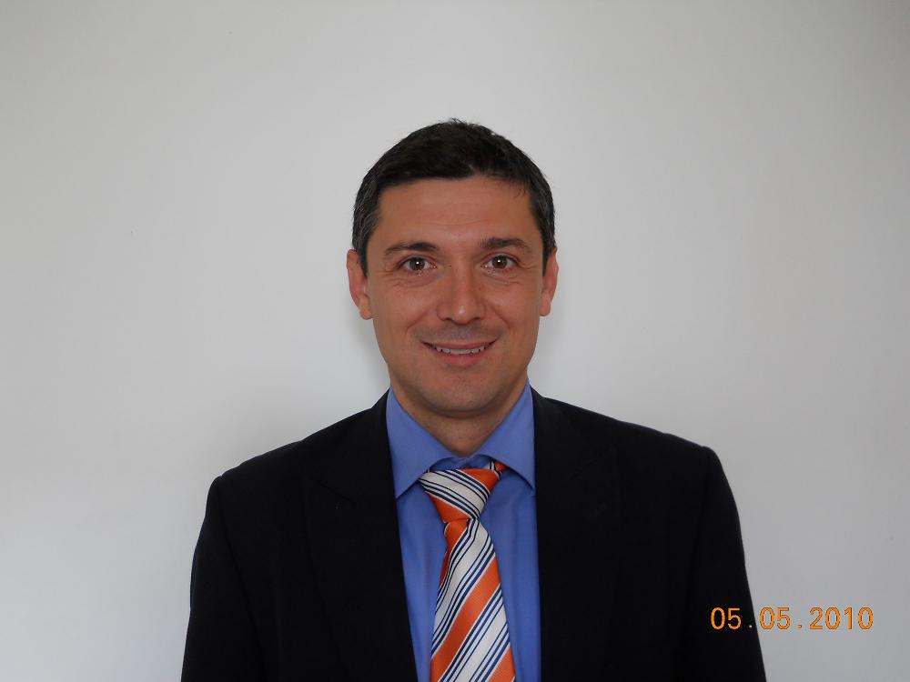 Mihai Dogaru a fost prins în flagrant de ofiţerii DGA în timp ce oferea mită unui arbitru