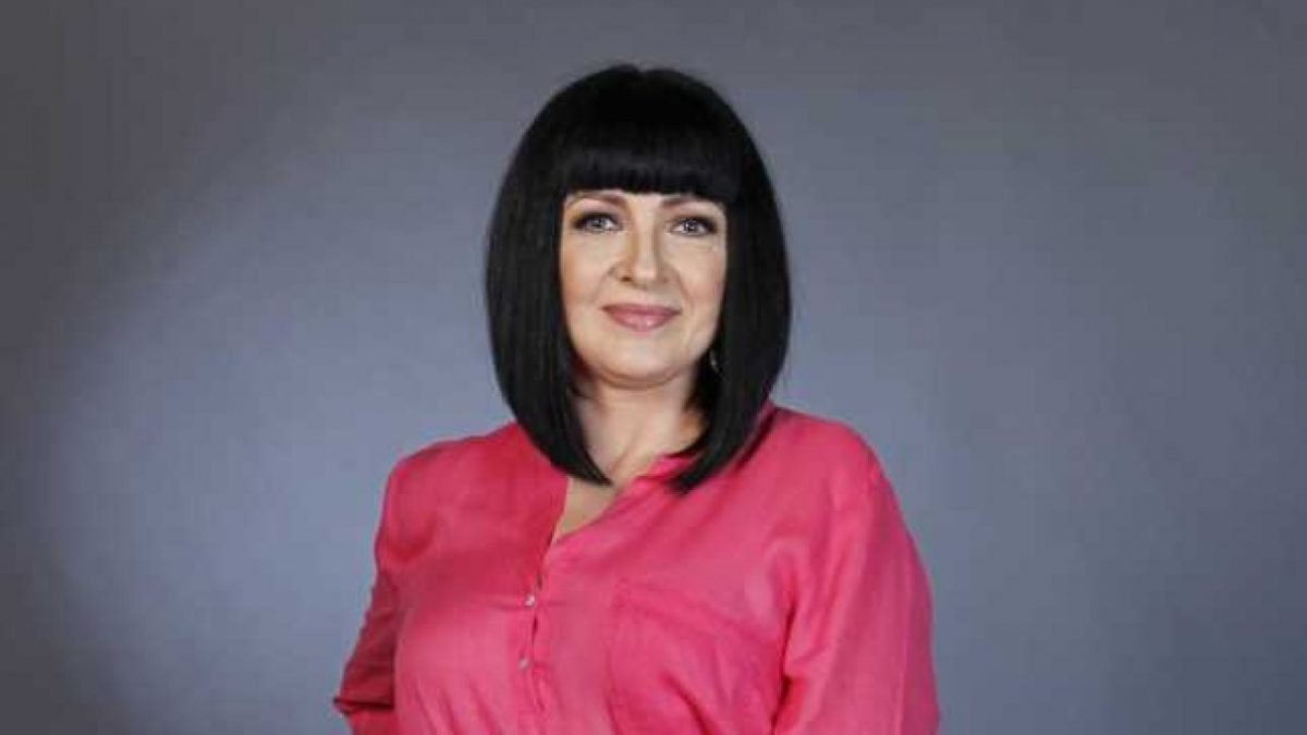 Cum arată Neti Sandu fără perucă – întrebarea de pe buzele tuturor românilor