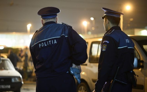 Şefii Poliţiei şi Jandarmeriei Capitalei, mesaj pentru populație: „Vă rugăm să purtaţi mască, să păstraţi distanţarea fizică şi, totodată, să încercaţi să respectaţi regulile”