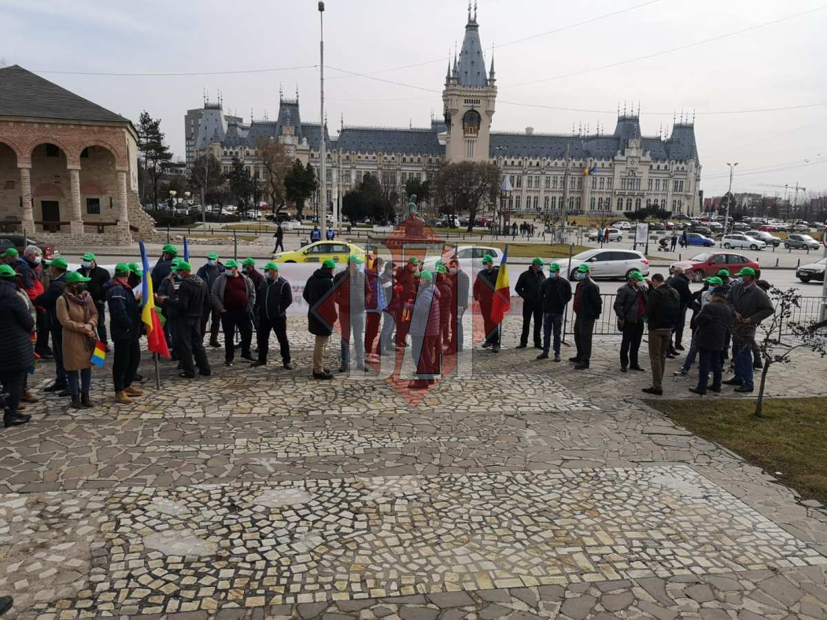 Protest al fermierilor din Iași. Aceștia nu sunt de acord cu modificările impuse de Uniunea Europeană pentru atingerea țintelor Acordului Verde