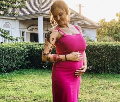 Roxana Ionescu, ajutată de terapie după sarcina pierdută. Iubitul i-a fost alături
